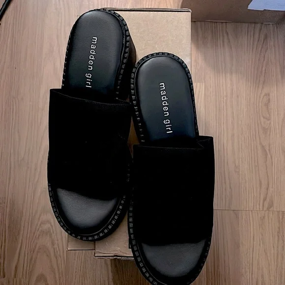 Madden Black Trick Platform Slide Size 9 NWOT - Picture 4 of 10